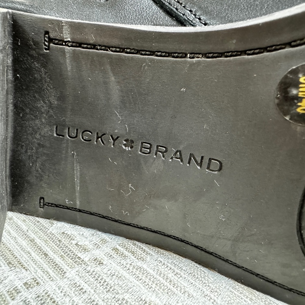 LUCKY BRAND Sz 9 LOW BOOTS zip side EXC like new cond. worn once ! Make … - Picture 5 of 8